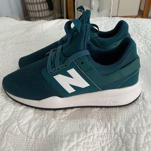 New Balance 247v2 Sneakers
